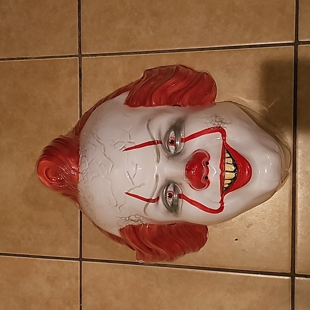 Pennywise Halloween mask